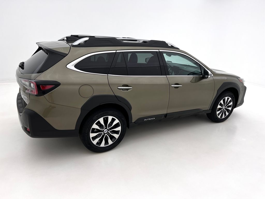 2024 Subaru Outback Touring photo 9