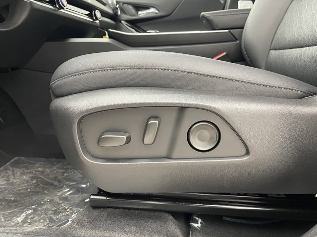 2026 Chevrolet Equinox LT photo 9