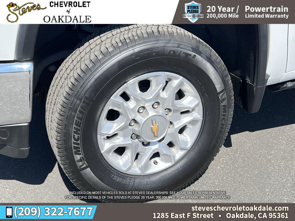 2022 Chevrolet Silverado 3500HD LT photo 30