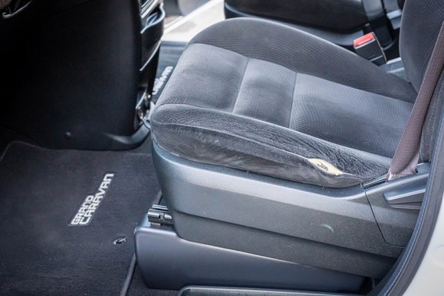 2017 Dodge Grand Caravan SE Plus Blacktop photo 13
