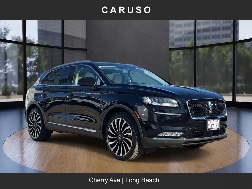 2022 Lincoln Nautilus Black Label's photo