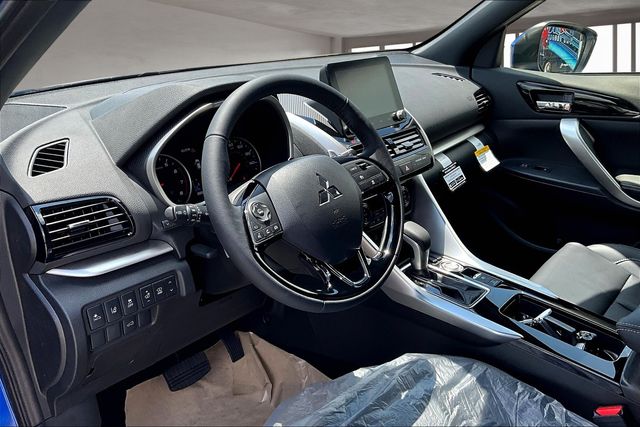 2025 Mitsubishi Eclipse Cross SEL photo 8