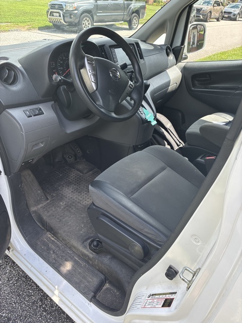 2020 Nissan NV200 SV photo 3