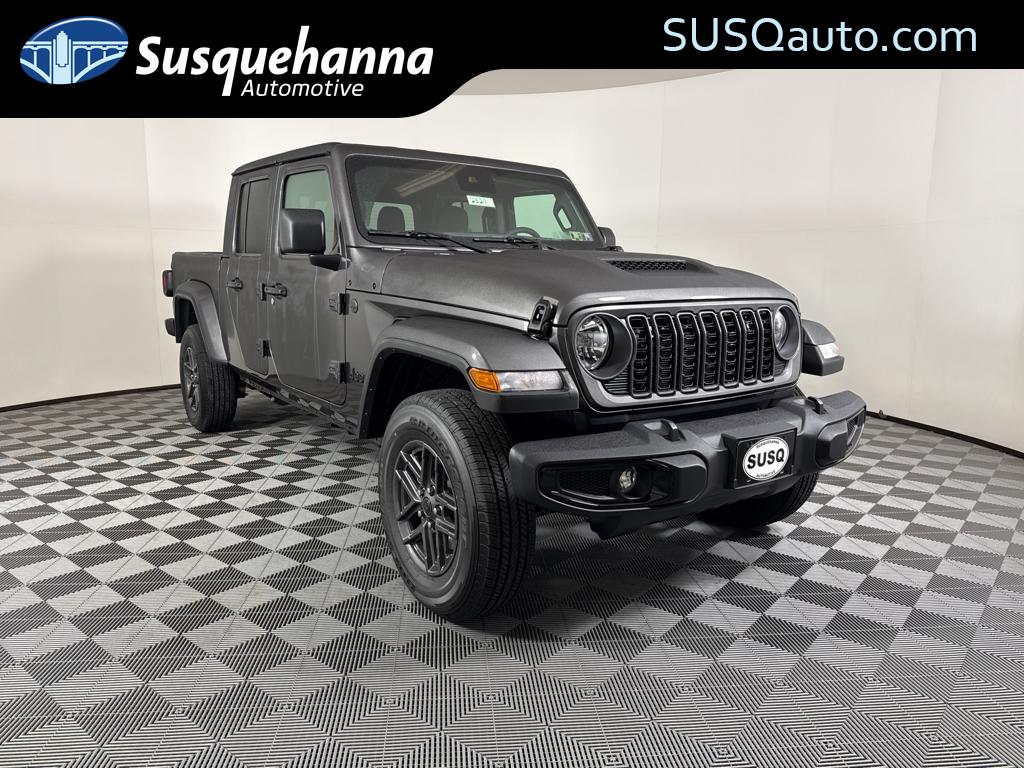 2025 Jeep Gladiator Sport S's photo