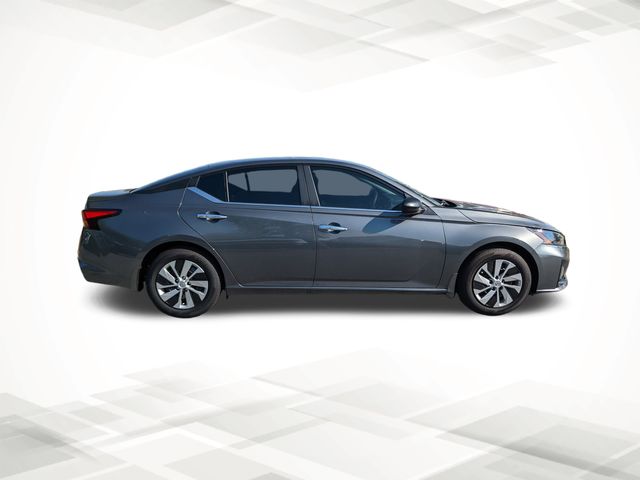 2025 Nissan Altima 2.5 S photo 2
