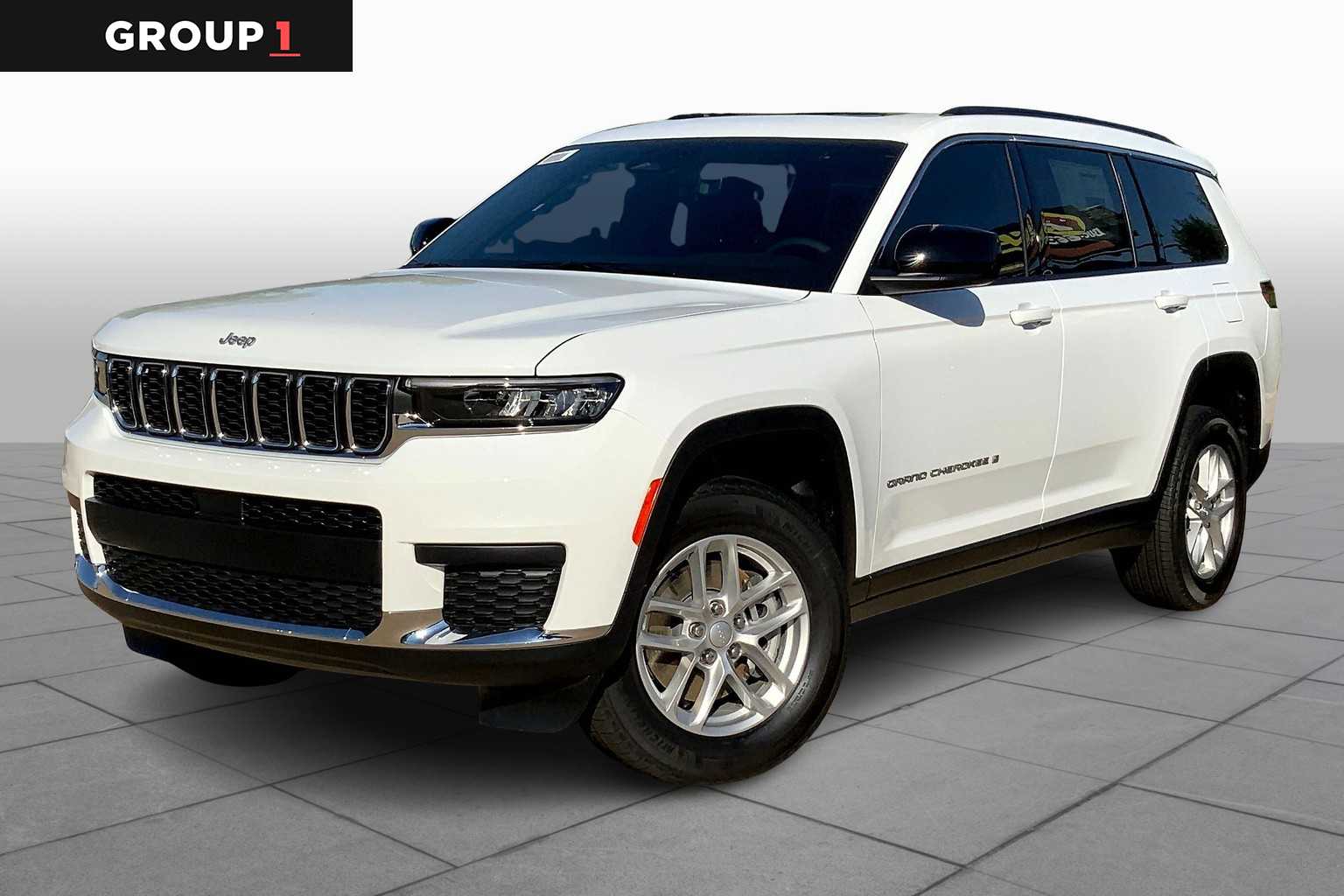 2025 Jeep Grand Cherokee L Laredo's photo