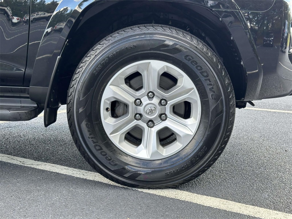 2024 Toyota 4Runner SR5 photo 12