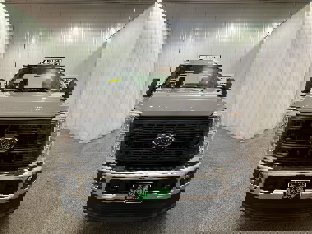 2025 Ford F-250 XL photo 2