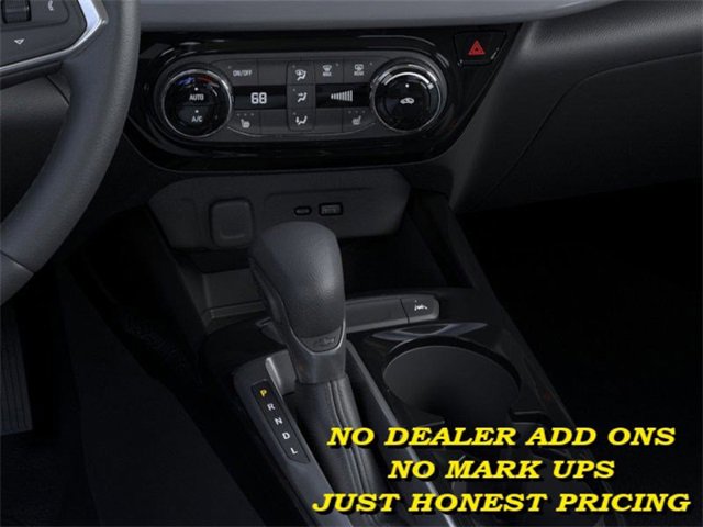 2025 Chevrolet Trax LT photo 21