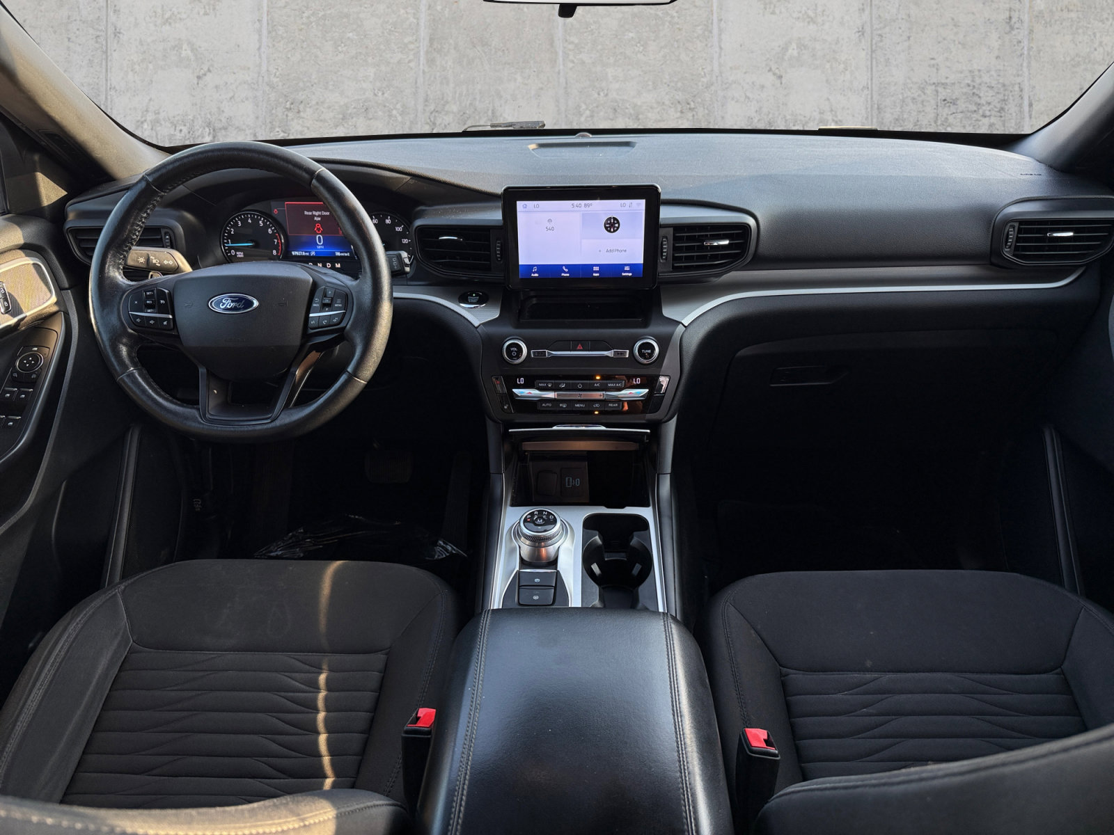 2020 Ford Explorer XLT photo 9