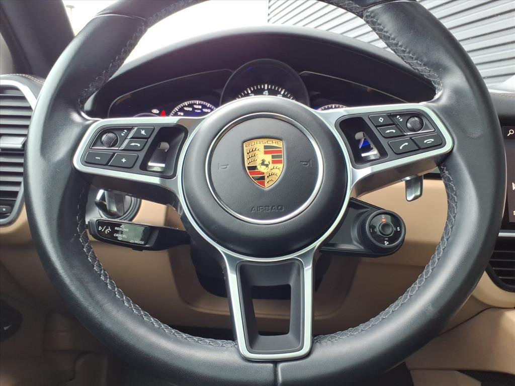 2023 Porsche Cayenne Coupe Platinum Edition photo 14