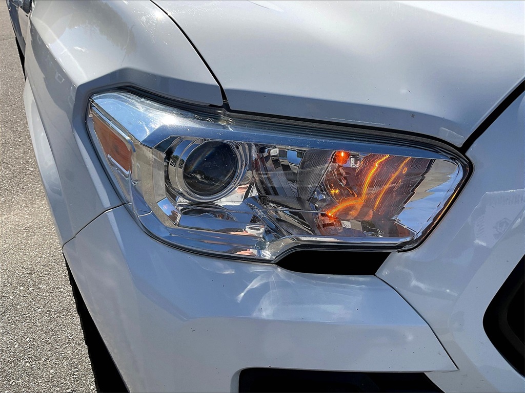 2020 Toyota Tacoma SR photo 28
