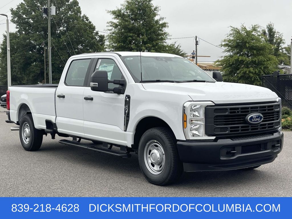 2025 Ford F-250 Super Duty XL's photo