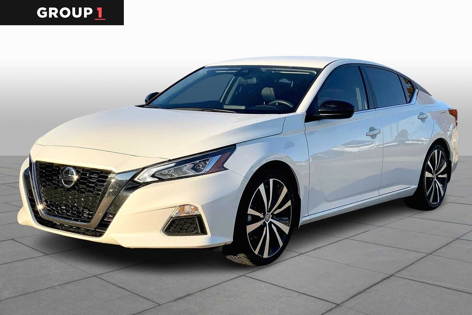 2022 Nissan Altima SR