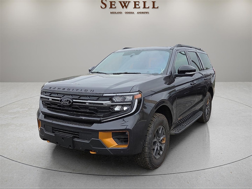 2025 Ford Expedition Tremor's photo