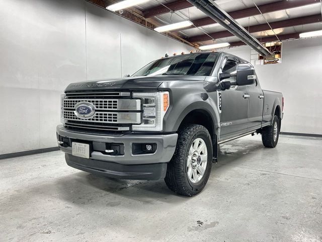 2019 Ford F-350 Super Duty Platinum's photo