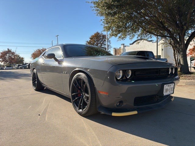 2023 Dodge Challenger R/T's photo