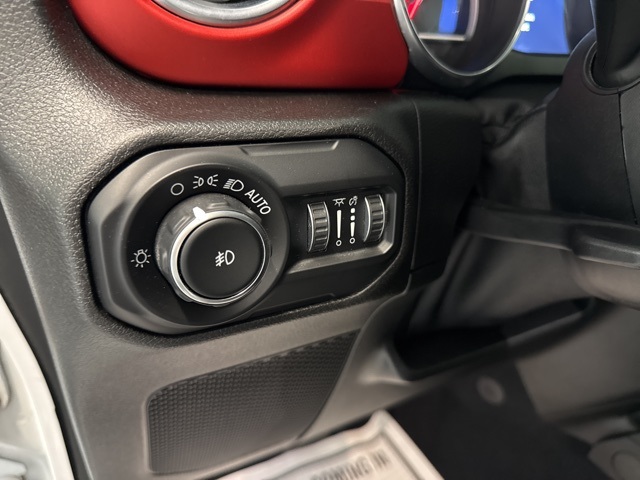 2020 Jeep Wrangler Unlimited Rubicon photo 21