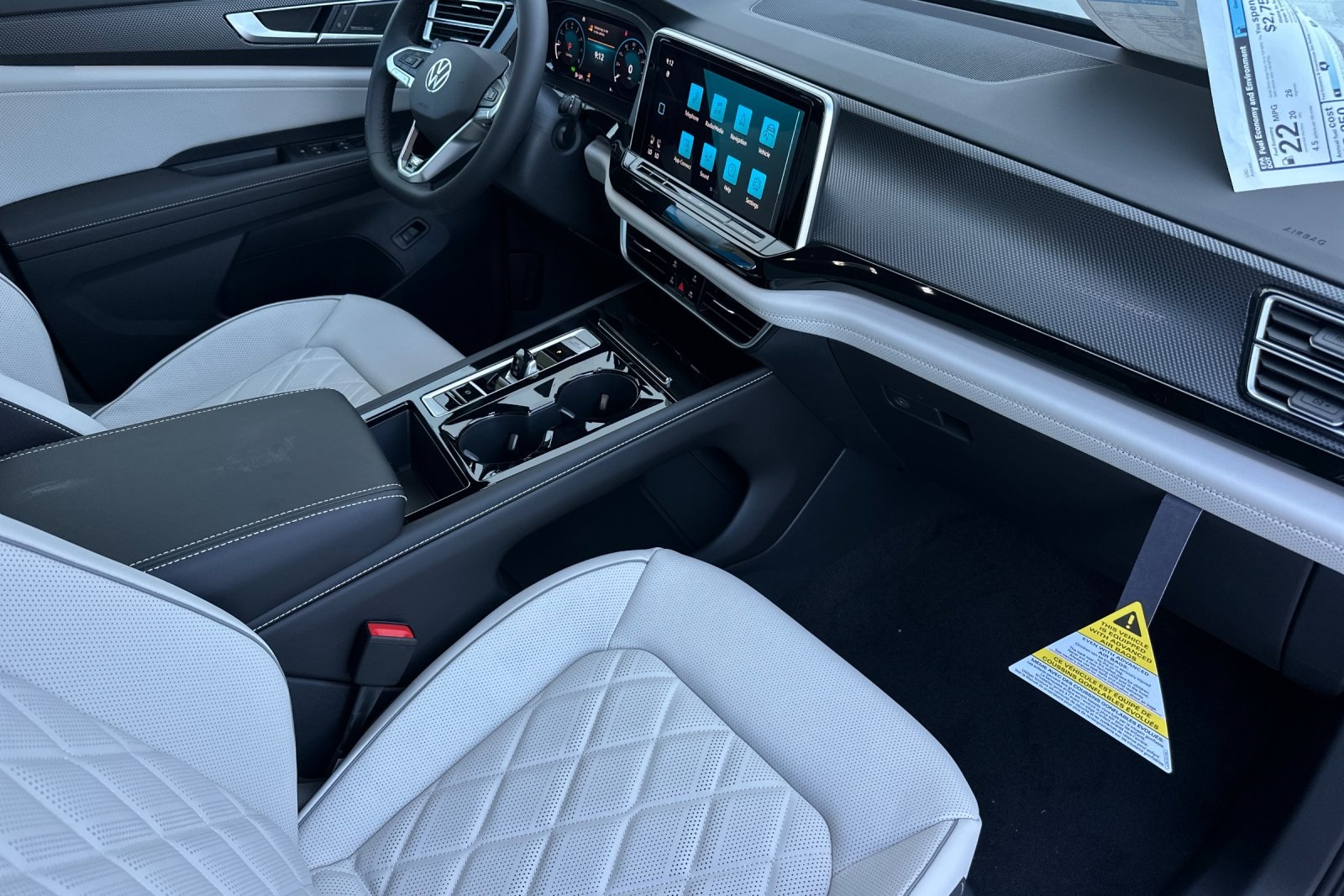 2026 Volkswagen Atlas Cross Sport SEL Premium R-Line photo 14