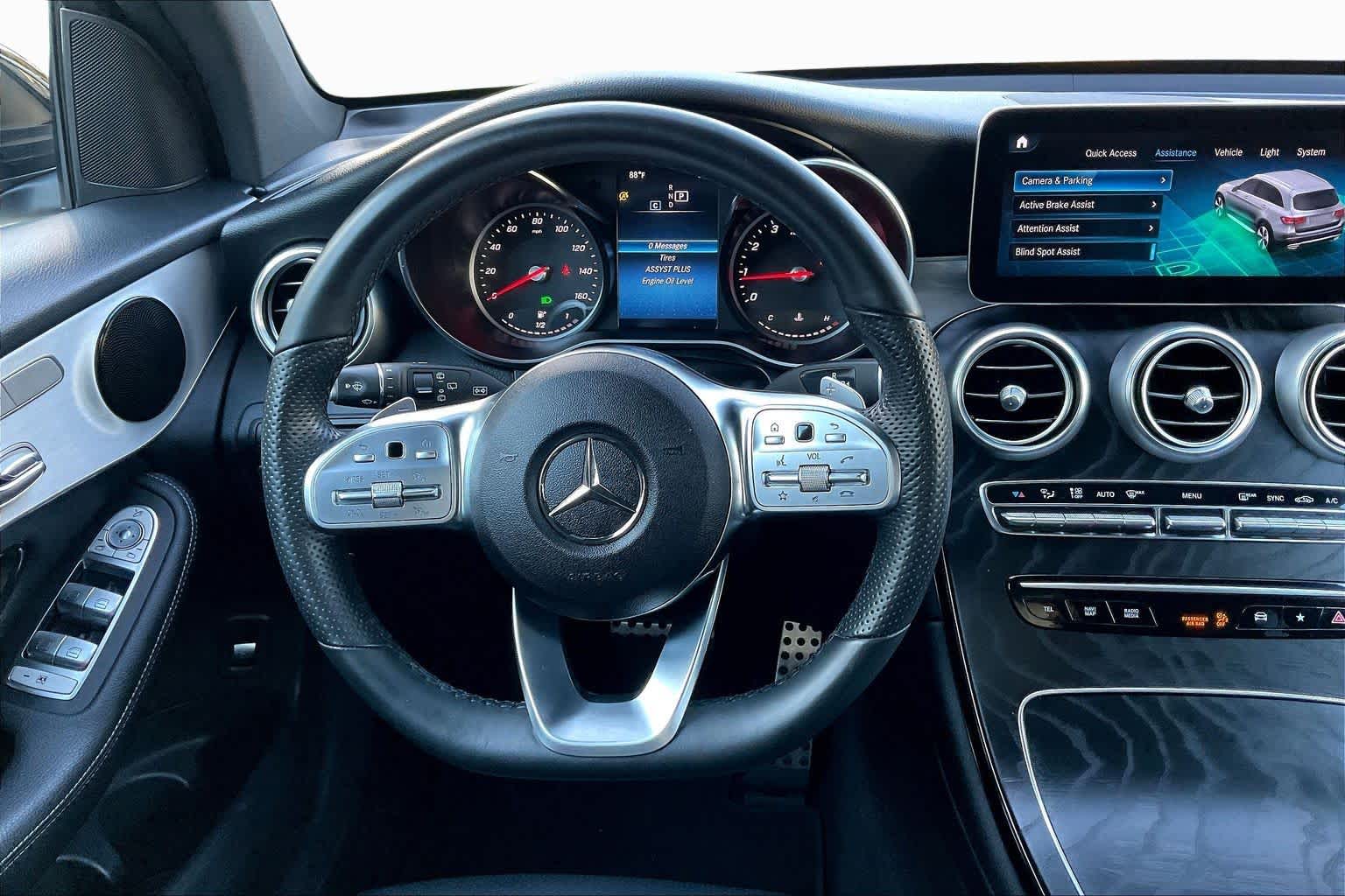 2021 Mercedes Benz GLC 300 photo 4