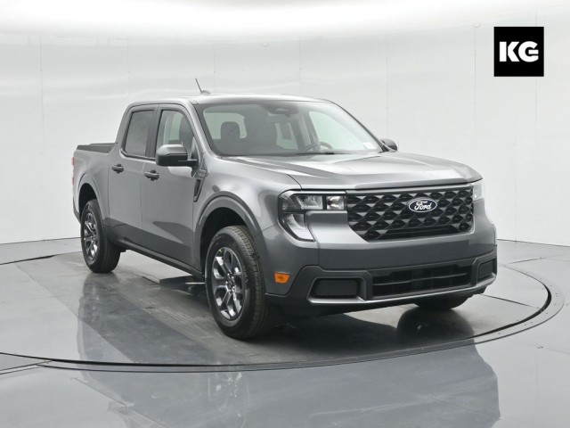 2025 Ford Maverick XLT's photo