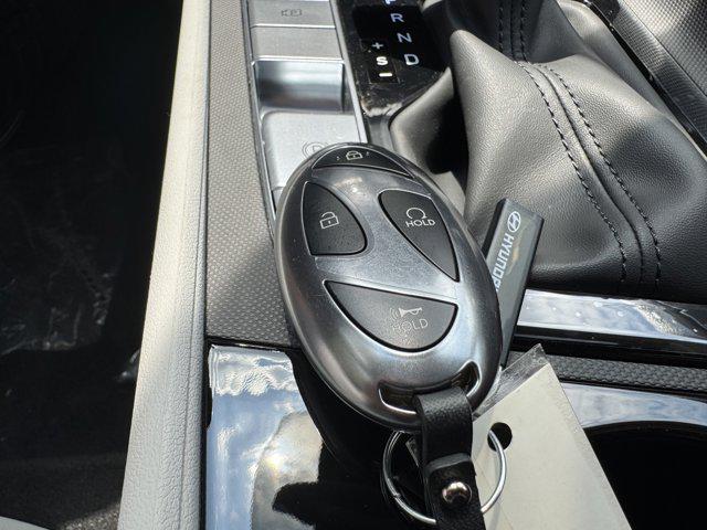2025 Hyundai Elantra Hybrid Limited photo 38