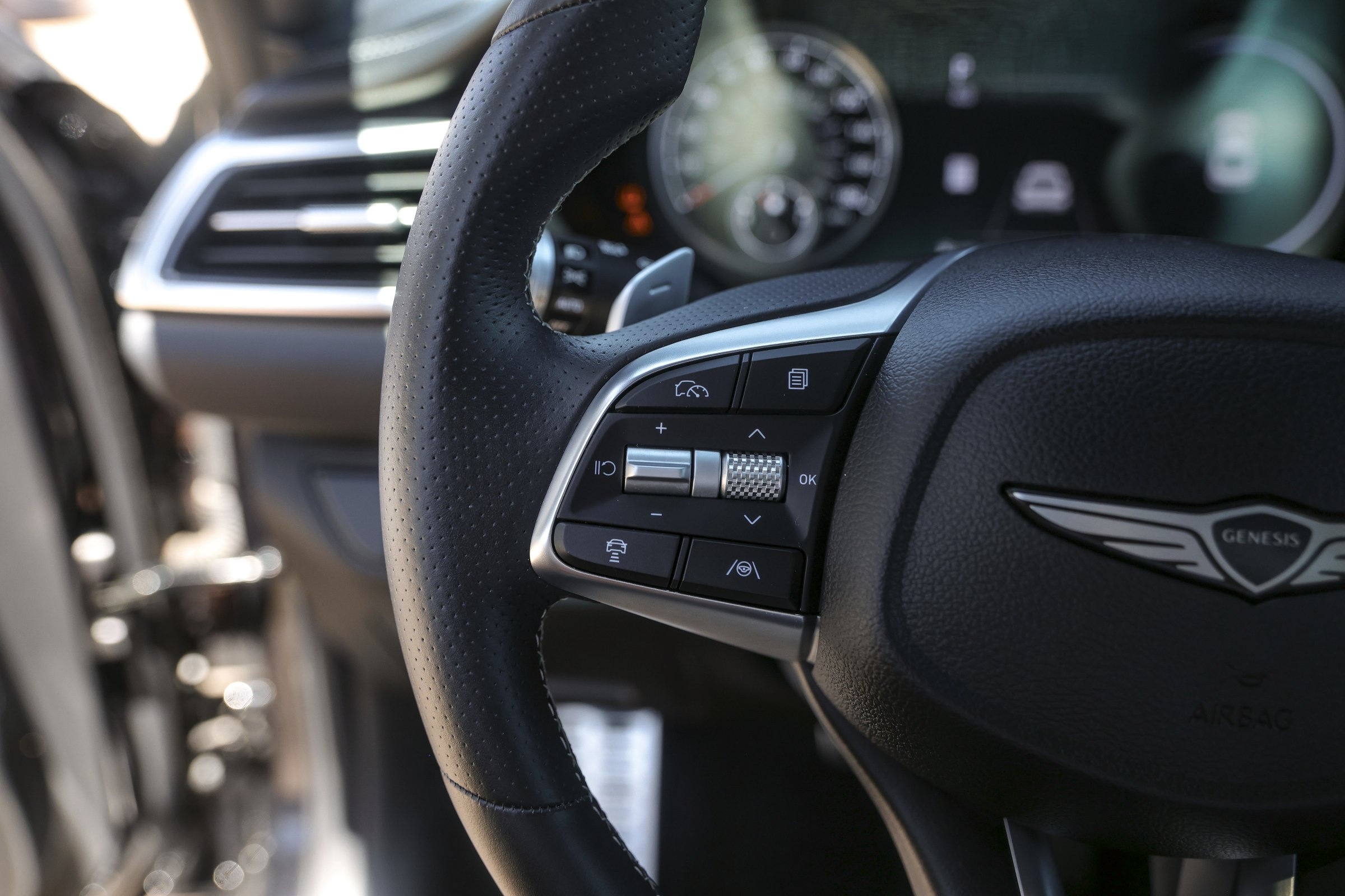 2025 Genesis G70 3.3T Sport Advanced photo 15