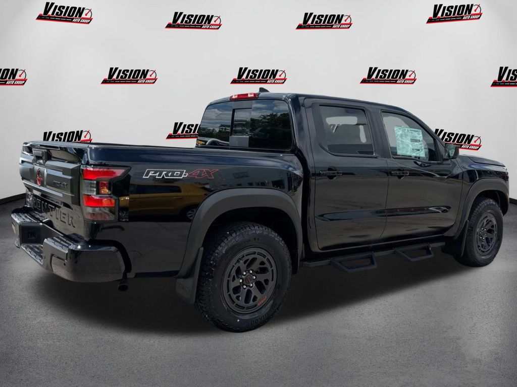 2025 Nissan Frontier PRO-4X photo 4