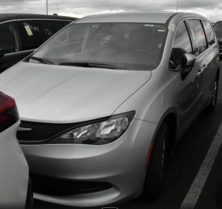 Pre-Owned 2023 Chrysler Voyager LX's photo