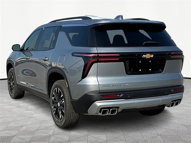2025 Chevrolet Traverse photo 4