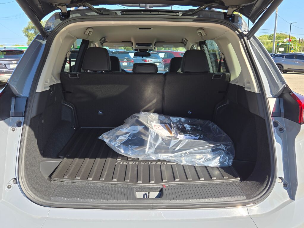 2026 Nissan Rogue SV photo 12
