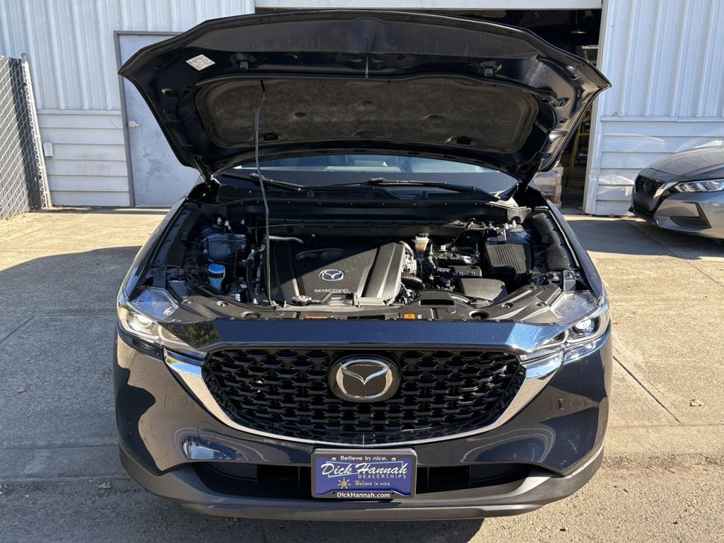 2022 Mazda CX-5 2.5 Select photo 4