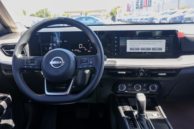 2025 Nissan Kicks SV photo 19