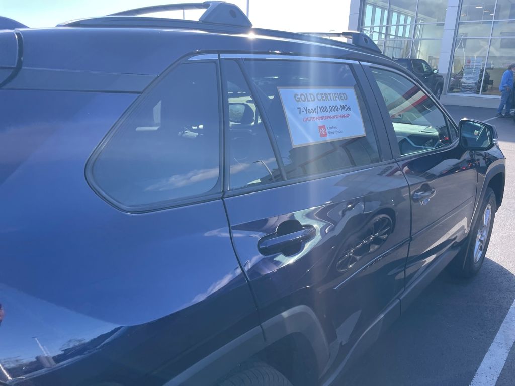 2023 Toyota RAV4 XLE photo 14