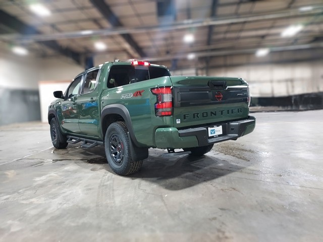2025 Nissan Frontier PRO-4X photo 4