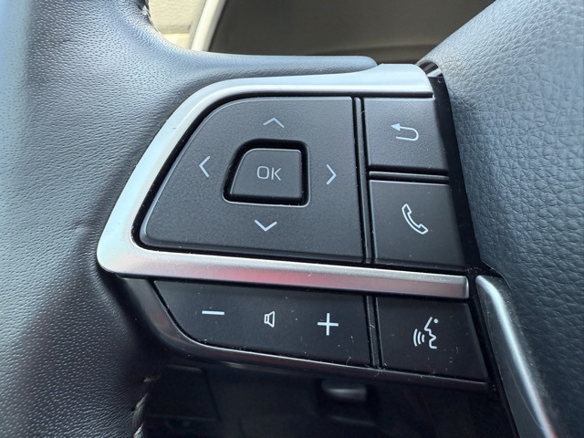 2022 Toyota Highlander XLE photo 25