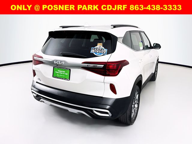 2022 Kia Seltos EX photo 4