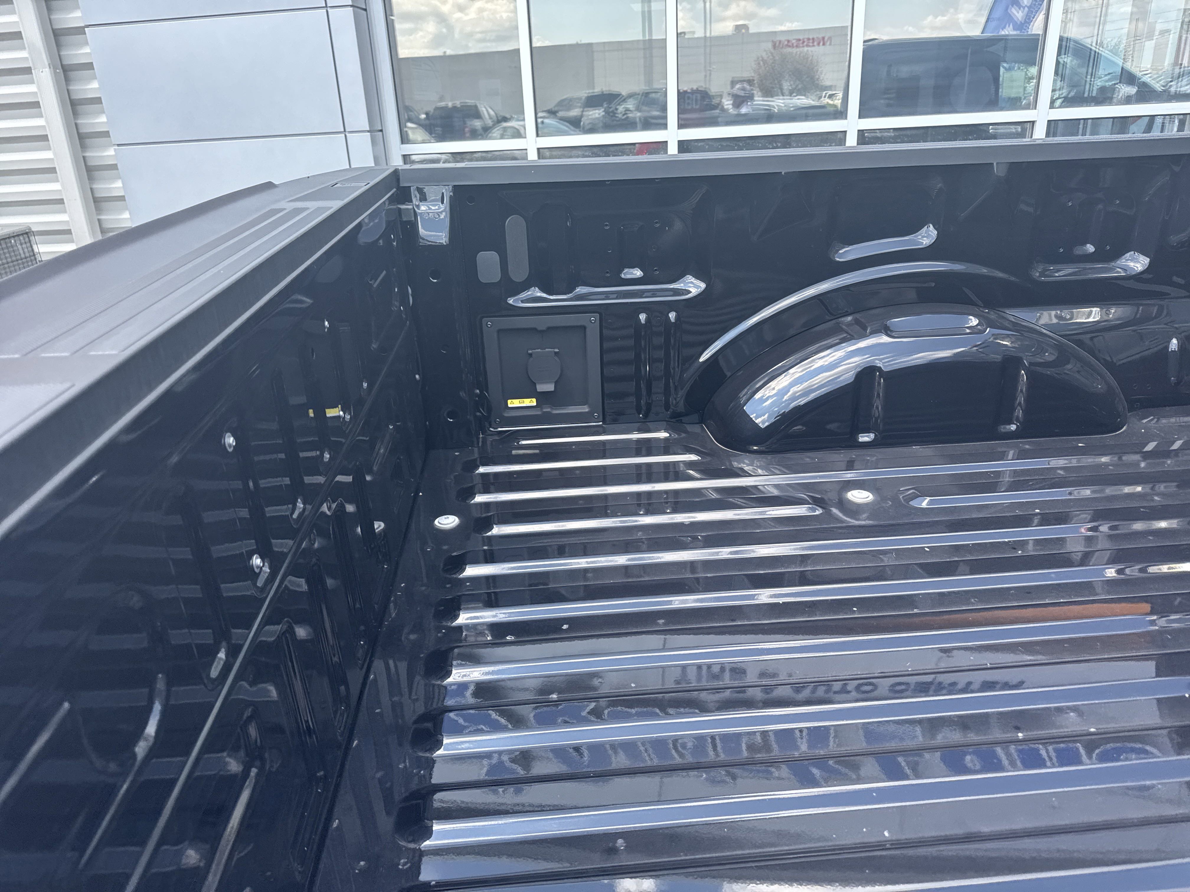 2024 Ford F-150 XLT photo 13