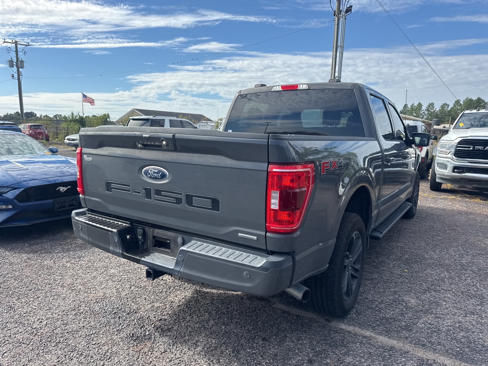 2021 Ford F-150 XLT photo 7