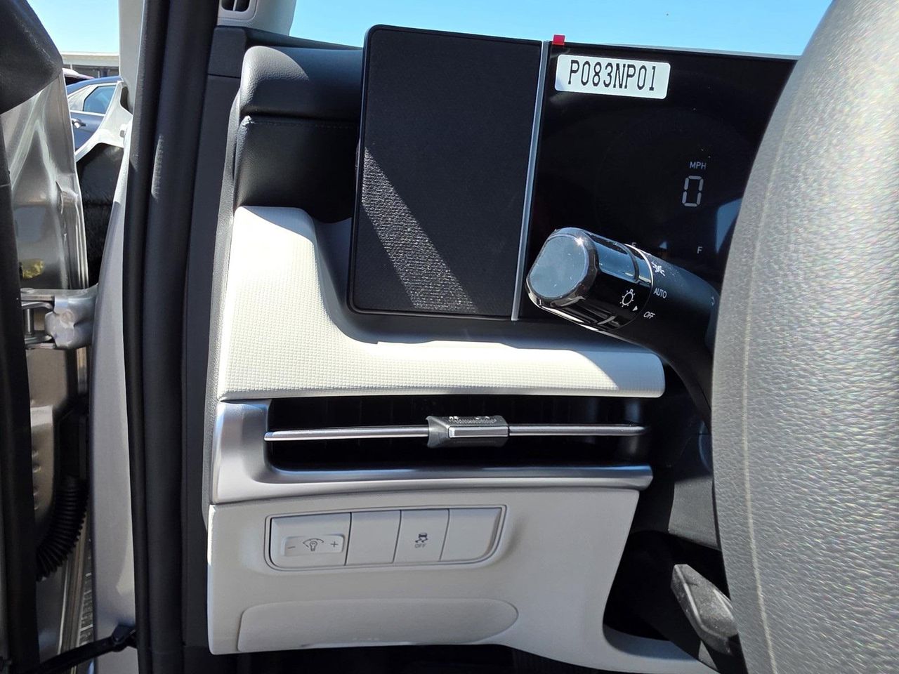 2025 Hyundai Tucson SE photo 30