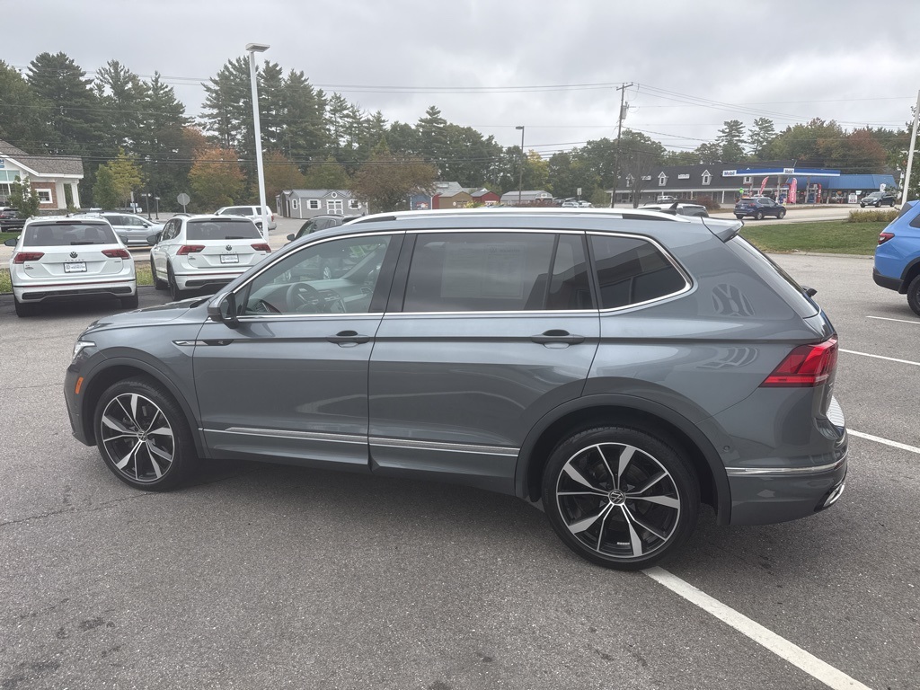 2022 Volkswagen Tiguan SEL Premium R-Line photo 4