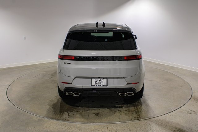 2025 Land Rover Range Rover Sport SE photo 3