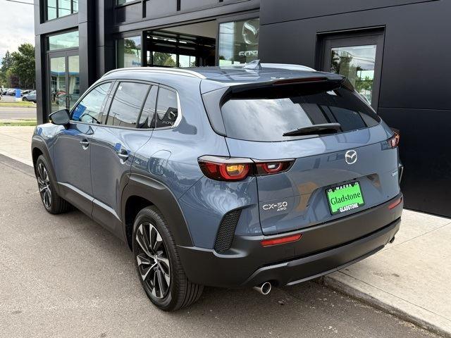 2025 Mazda CX-50 Premium Plus photo 4