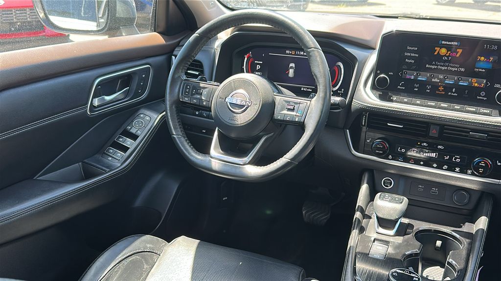 2022 Nissan Rogue Platinum AWD photo 25