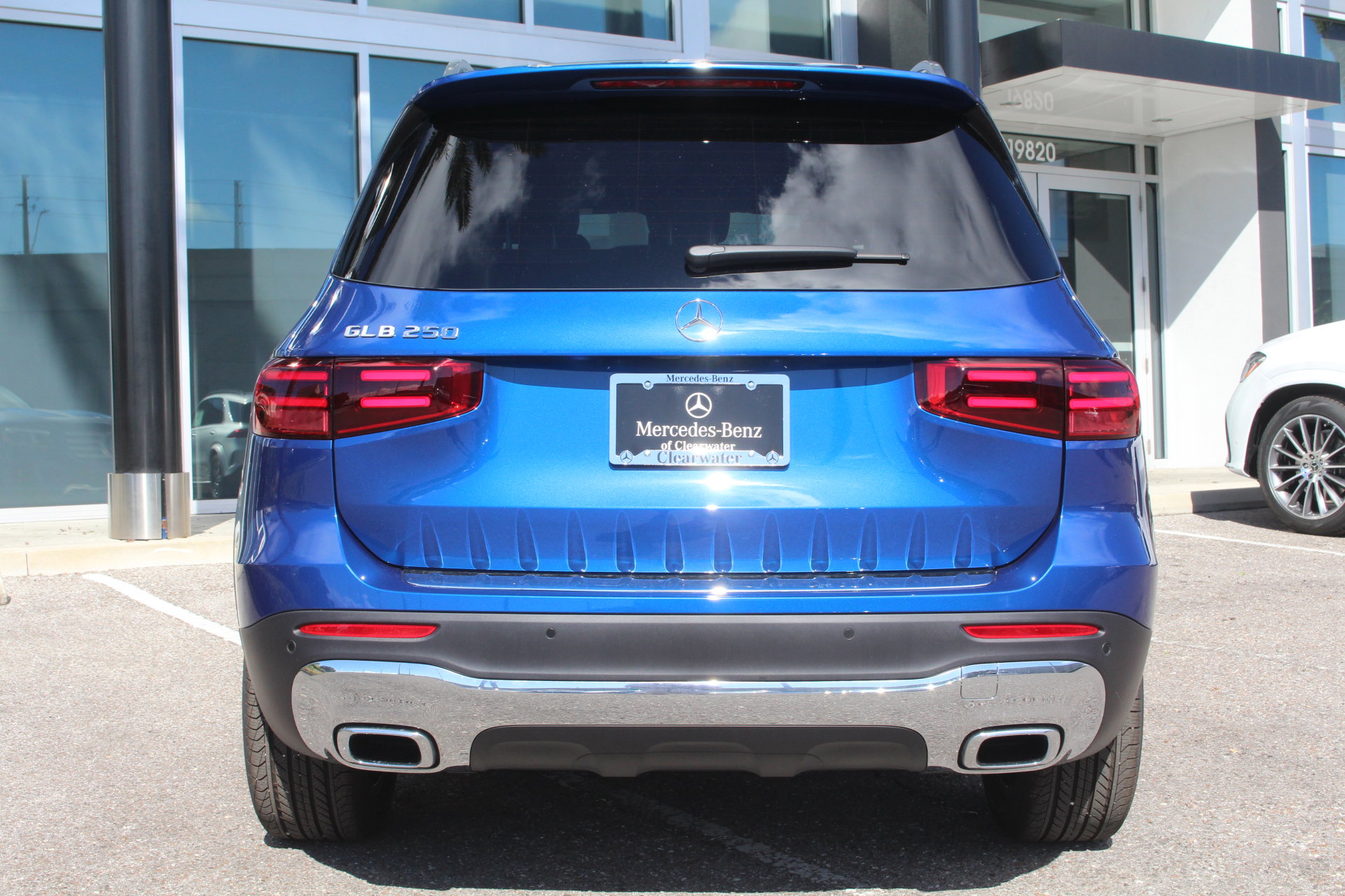 2026 Mercedes Benz GLB 250 photo 3