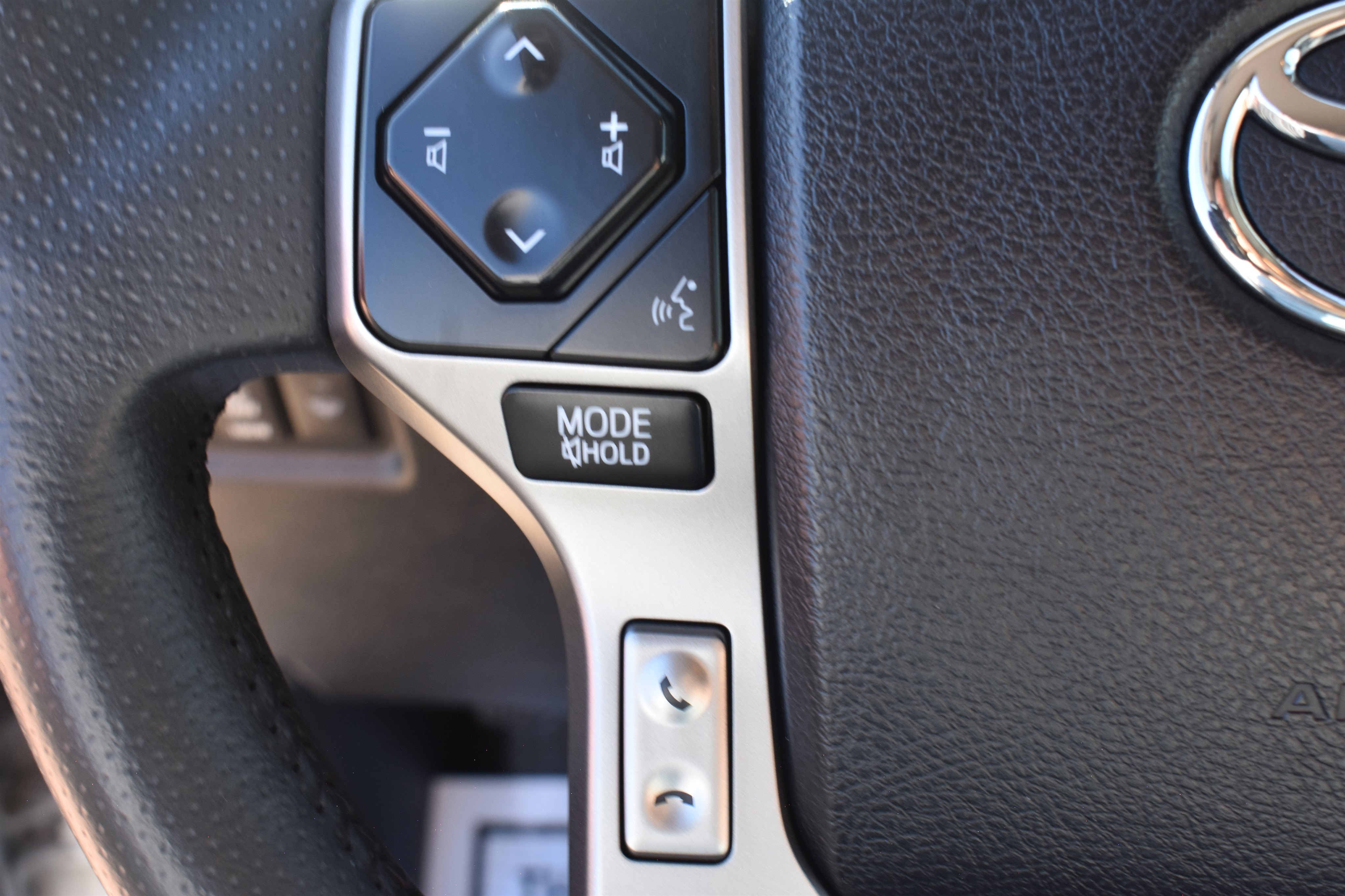 2024 Toyota 4Runner SR5 photo 17