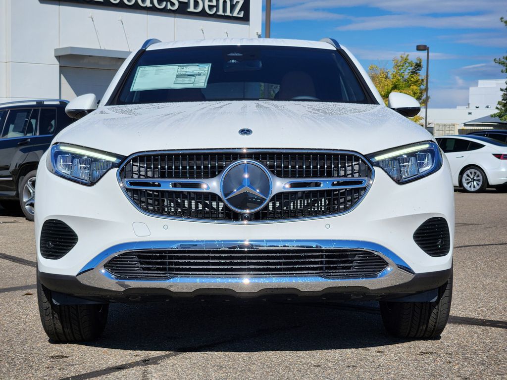 2026 Mercedes Benz GLC 300 4MATIC photo 2