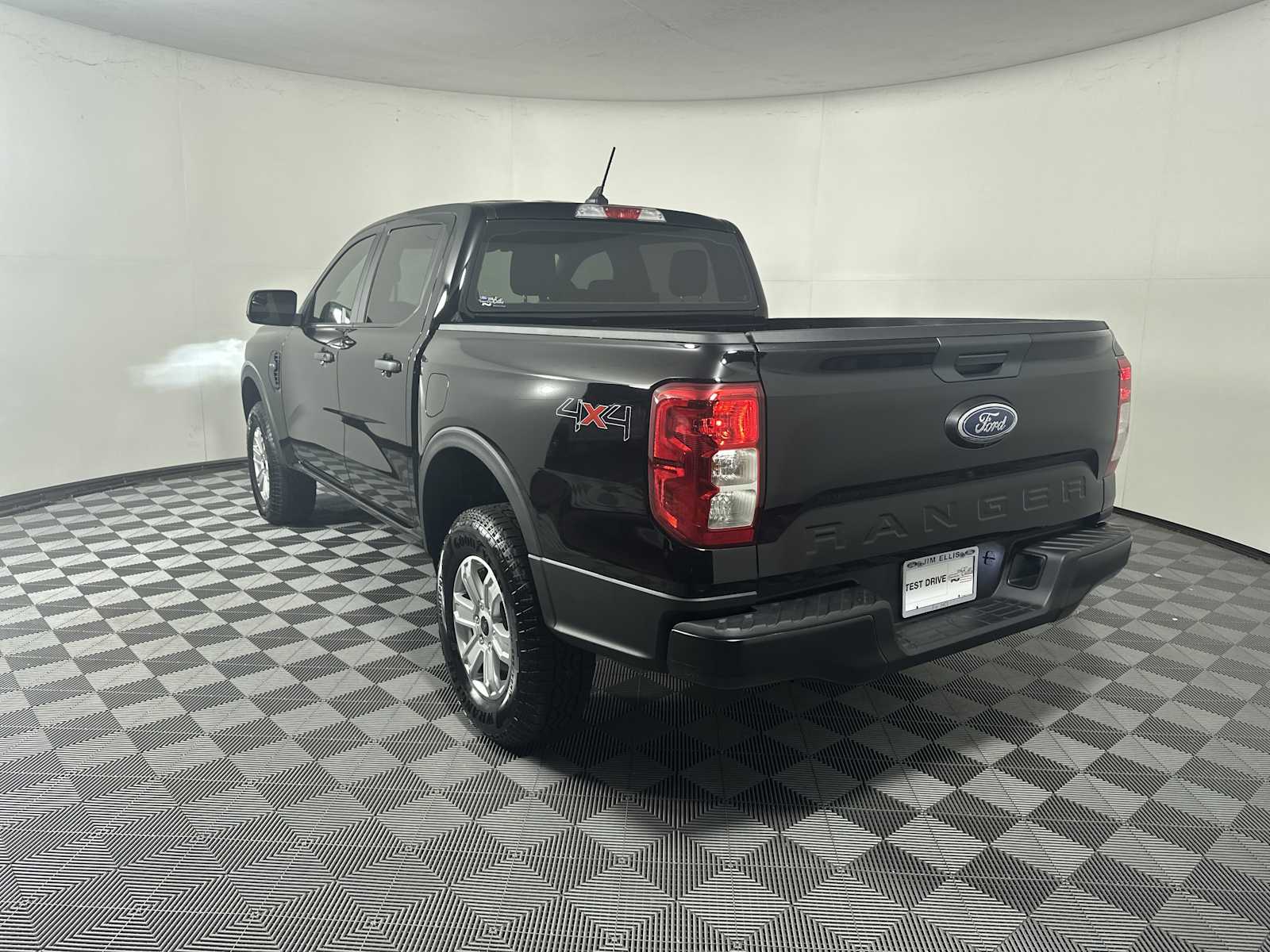 2025 Ford Ranger XL photo 4