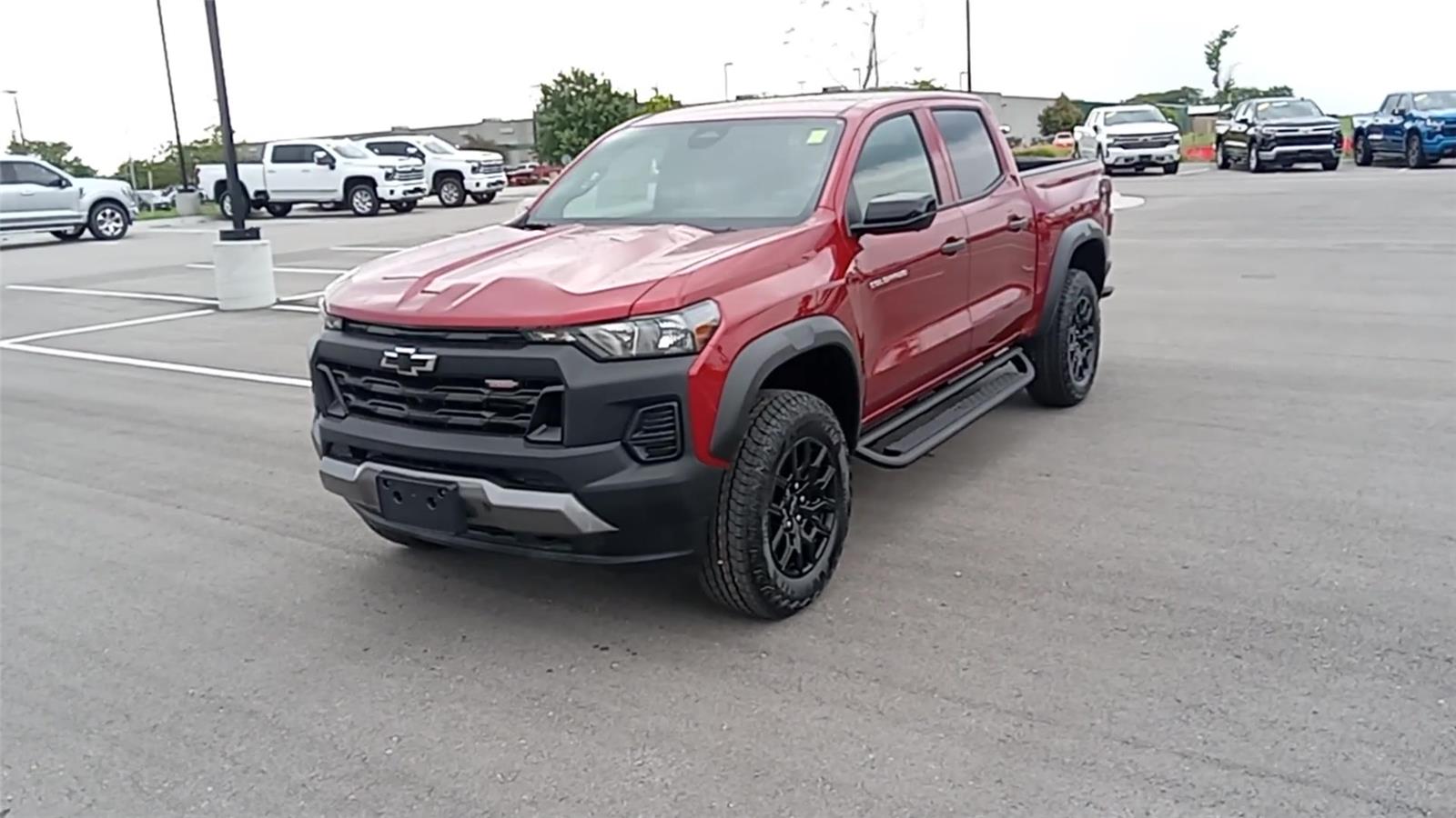 2026 Chevrolet Colorado Trail Boss photo 3