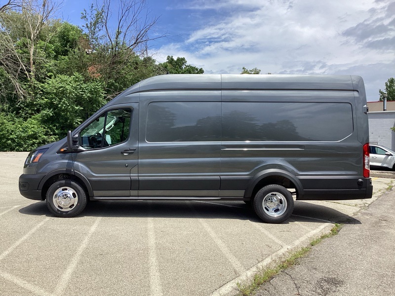 2025 Ford Transit photo 4